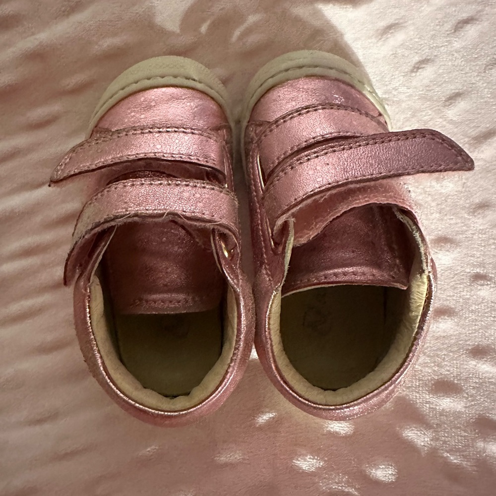 Naturino pink booties
